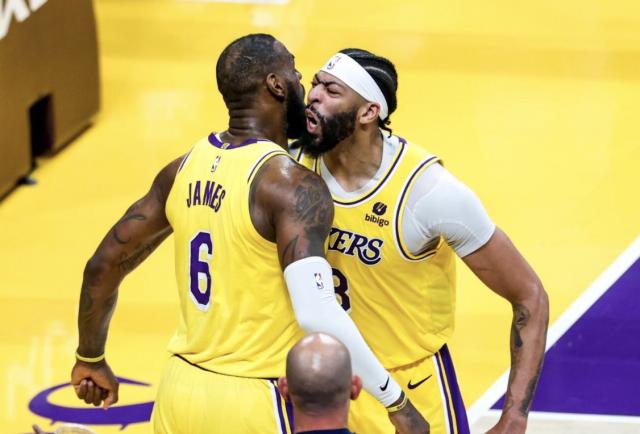 在线娱乐-詹姆斯解释退役言论 亲点浓眉为湖人第一星